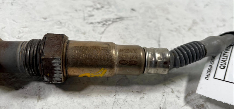 Load image into Gallery viewer, 2020-2025 KIA TELLURIDE FRONT RIGHT SIDE UPPER LAMBDA O2 OXYGEN SENSOR # 112732