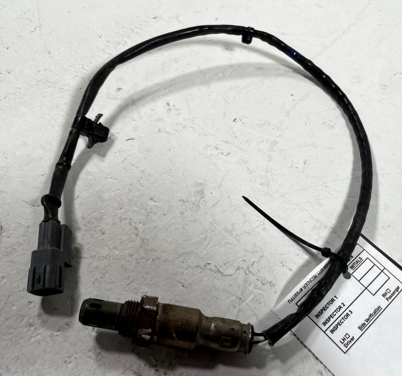Load image into Gallery viewer, 2020-2025 KIA TELLURIDE REAR RIGHT LOWER EXHAUST LAMBDA O2 OXYGEN SENSOR #112729