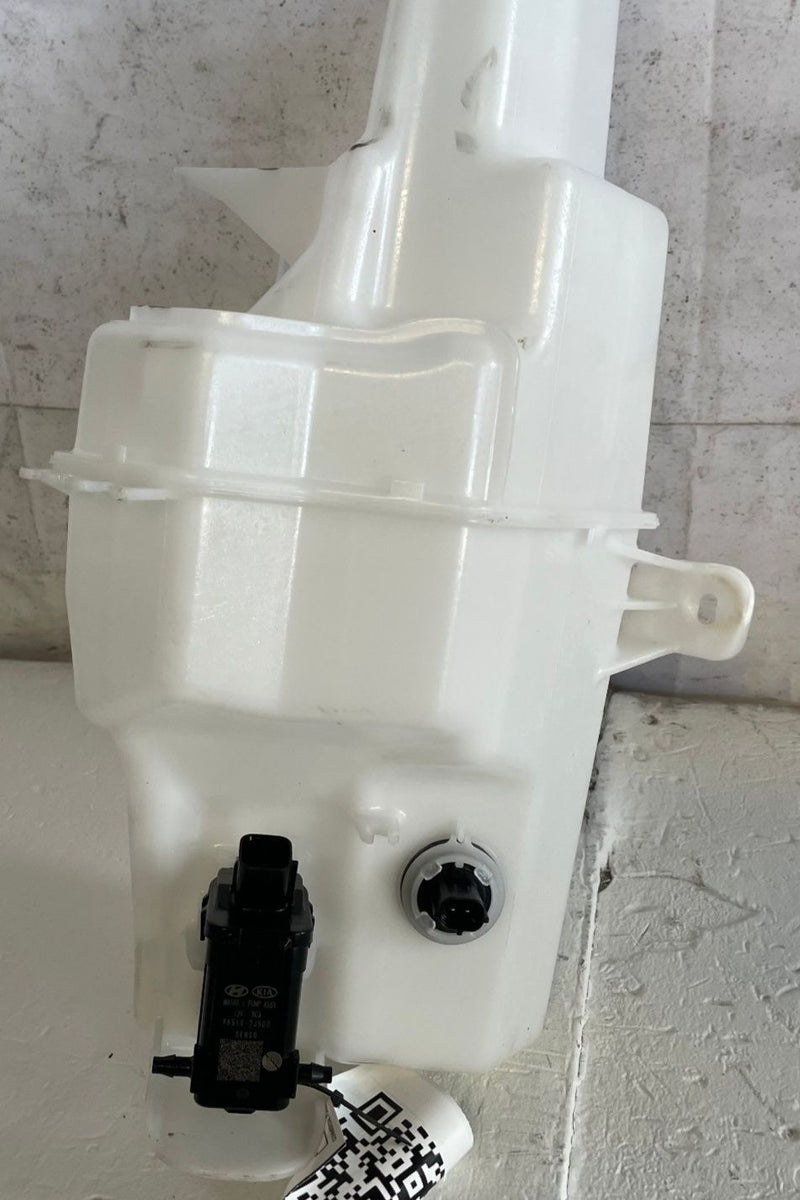 Load image into Gallery viewer, 2020 - 2025 HYUNDAI WINDSHIELD WASHER RESERVOIR BOTTLE TANK 98611-S8000 # 111869