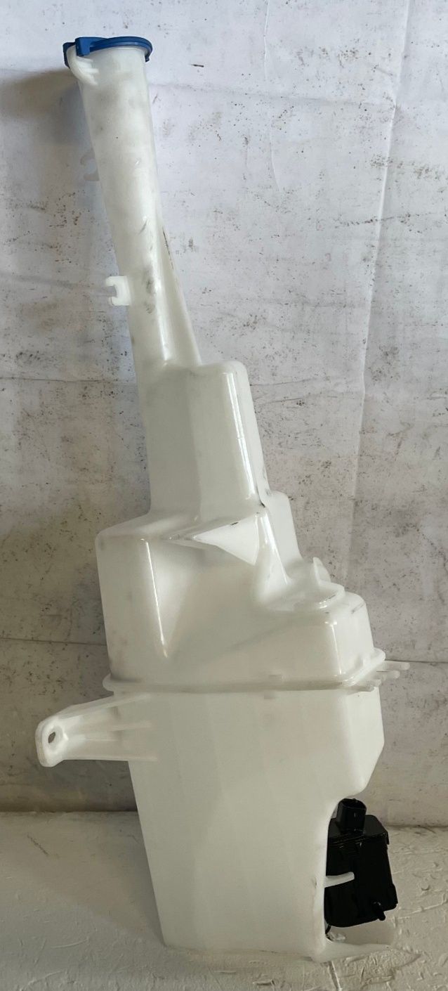 Load image into Gallery viewer, 2020 - 2025 HYUNDAI WINDSHIELD WASHER RESERVOIR BOTTLE TANK 98611-S8000 # 111869