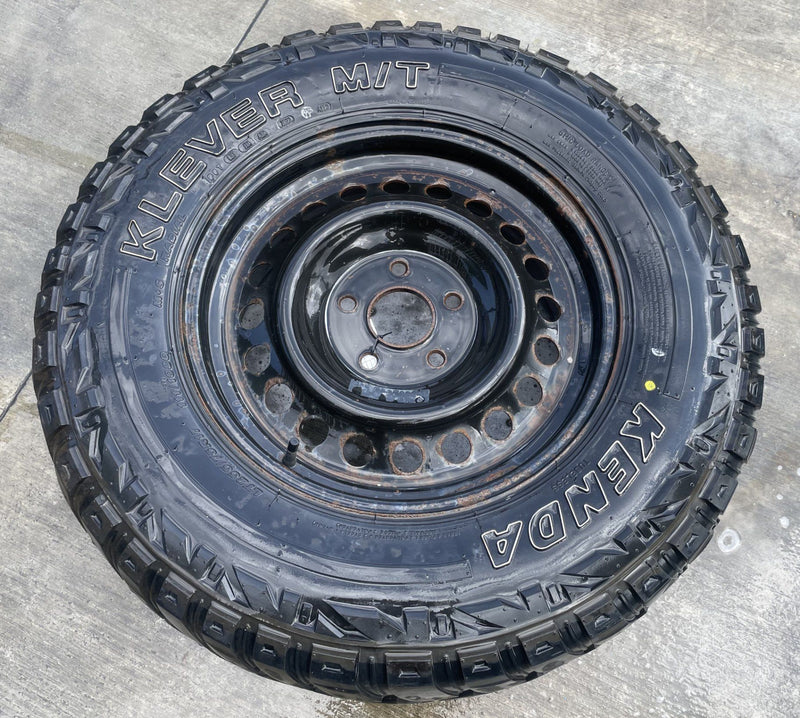 Load image into Gallery viewer, JEEP GLADIATOR 17X7.5 STEEL 20 HOLES SPARE TIRE WHEEL RIM W/TIRE 20-25 # 114202
