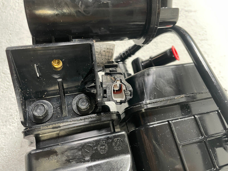 Load image into Gallery viewer, 2019 - 2026 GENESIS G70 FUEL GAS VAPOR EMISSION CHARCOAL CANISTER # 110020