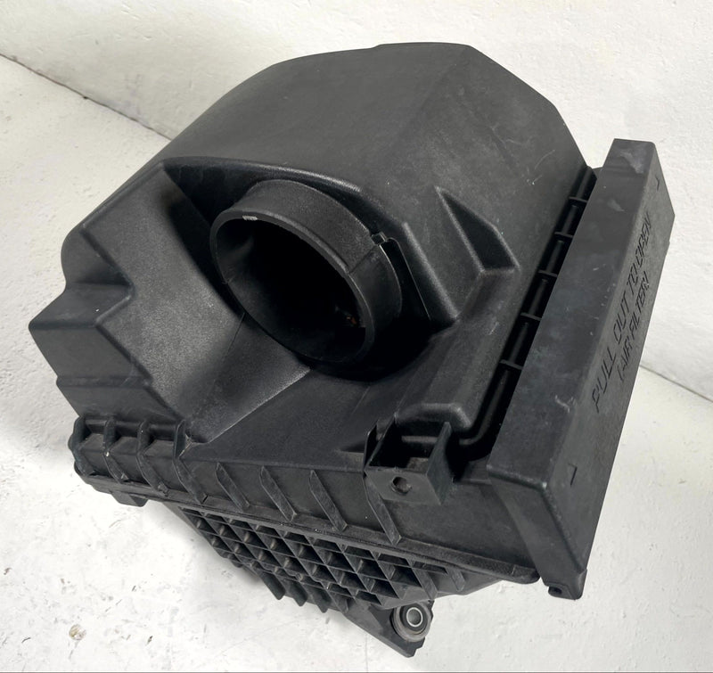 Load image into Gallery viewer, 2020 - 2025 KIA TELLURIDE ENGINE AIR INTAKE CLEANER HOUSING BOX 3.8L # 112765