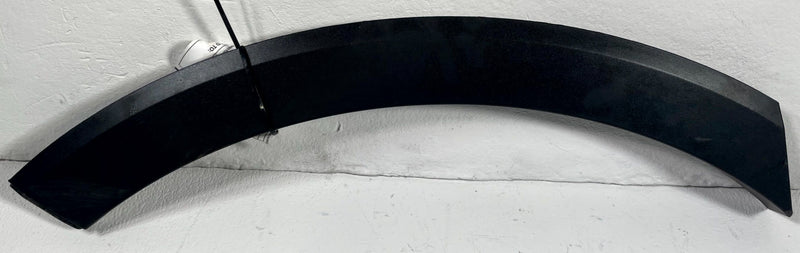 Load image into Gallery viewer, 2020-2025 KIA TELLURIDE REAR RIGHT SIDE FENDER WHEEL ARCH FLARE MOLDING # 112779