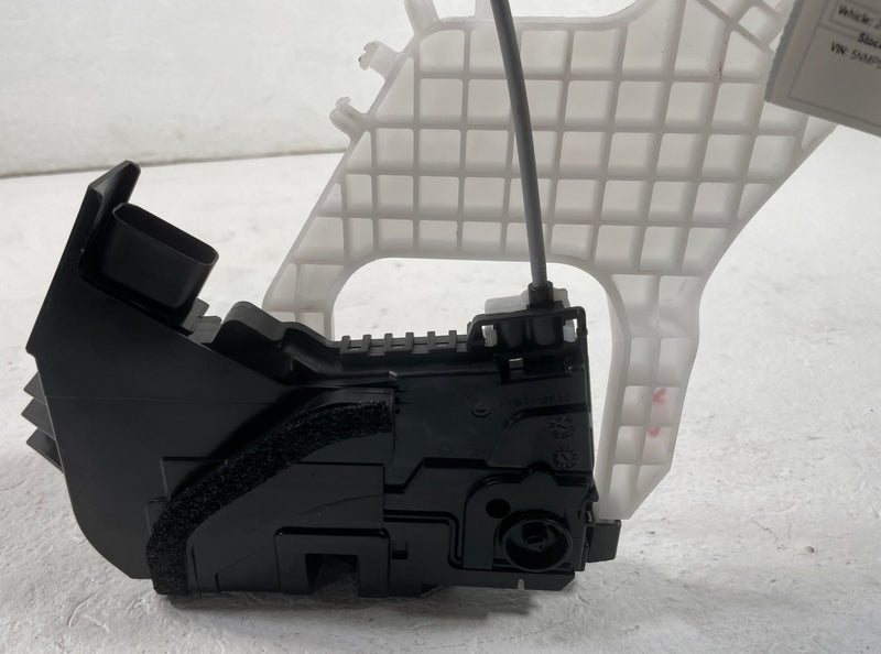 Load image into Gallery viewer, 2024-26 HYUNDAI SANTA FE REAR LEFT DRIVER SIDE DOOR LOCK LATCH ACTUATOR # 108631