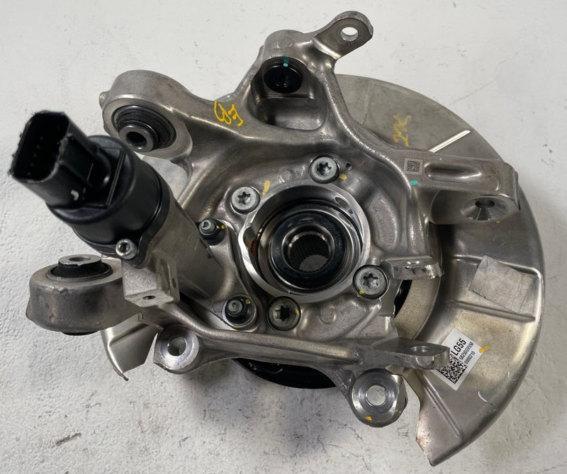 Load image into Gallery viewer, 2019 - 2026 GENESIS G70 REAR LEFT DRIVER SIDE SPINDLE KNUCKLE & HUB # 110038