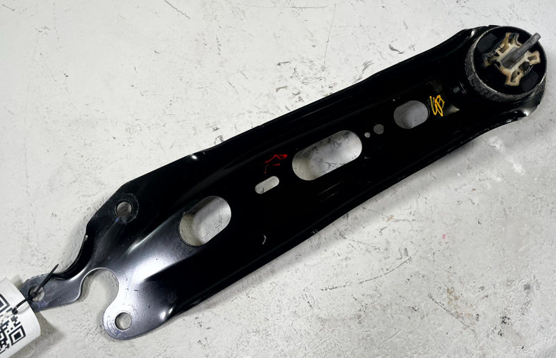 Load image into Gallery viewer, 18-26 CHEVROLET EQUINOX FWD REAR LEFT DRIVER SIDE TRAILING CONTROL ARM # 111350