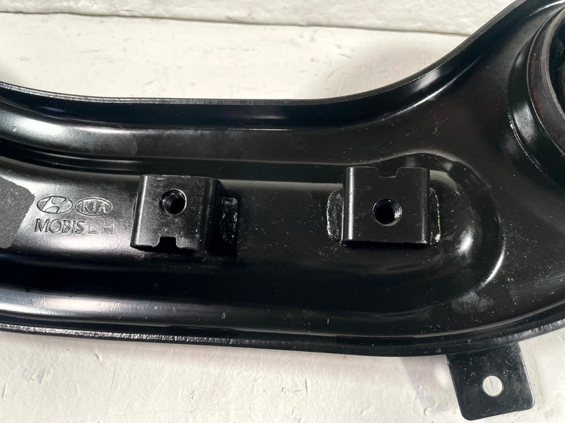 Load image into Gallery viewer, 2020-2025 KIA TELLURIDE AWD FRONT RIGHT STEERING SPINDLE KNUCKLE W/ HUB # 112785