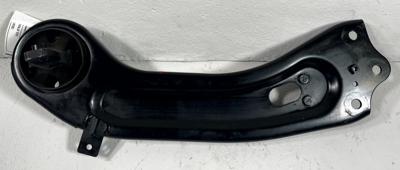 Load image into Gallery viewer, 2020-2025 KIA TELLURIDE AWD FRONT RIGHT STEERING SPINDLE KNUCKLE W/ HUB # 112785