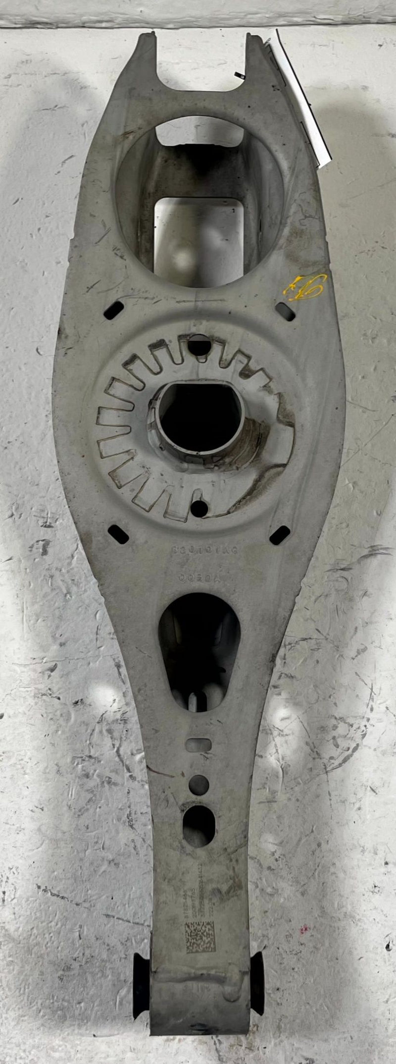 Load image into Gallery viewer, 21-26 CHEVROLET EQUINOX REAR LEFT SIDE LOWER CONTROL ARM SPRING PERCH # 111352