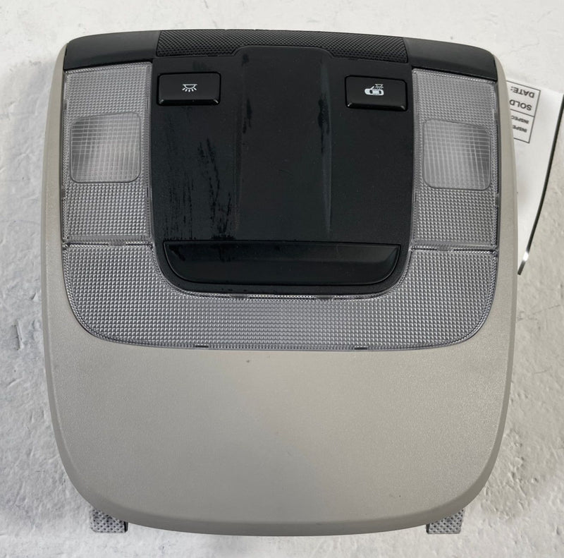 Load image into Gallery viewer, 2021-23 KIA SORENTO ROOF OVERHEAD CONSOLE DOME LIGHT LAMP W/ SWITCH 2.5L #110106