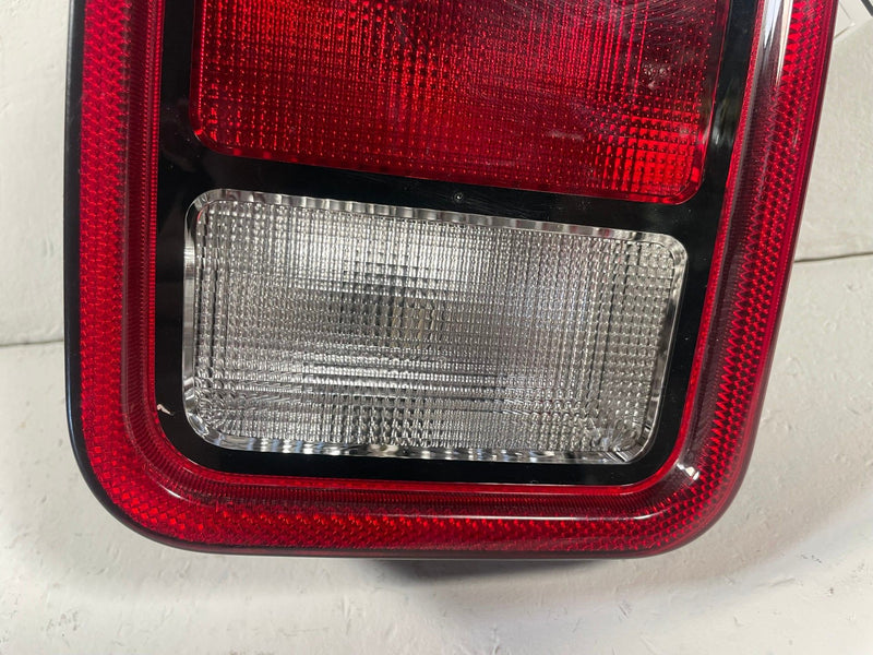 Load image into Gallery viewer, 2020-2026 JEEP GLADIATOR REAR LEFT DRIVER SIDE TAILLIGHT LAMP 68336577AF #114180