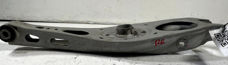 Load image into Gallery viewer, 21-26 CHEVROLET EQUINOX REAR RIGHT SIDE LOWER CONTROL ARM SPRING PERCH 111358