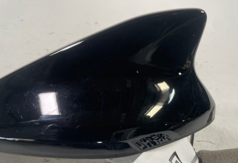 Load image into Gallery viewer, 2024 - 2026 HYUNDAI SANTA FE EXTERIOR SHARK ROOF FIN RADIO ANTENA BLACK # 112807