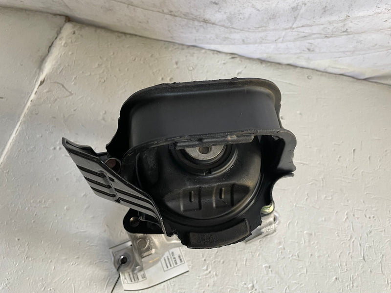 Load image into Gallery viewer, 2022 - 2026 ACURA MDX ENGINE MOTOR REAR MOUNT SUPPORT BRACKET 3.5L # 111976