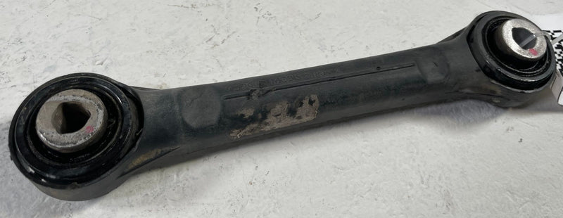 Load image into Gallery viewer, 2021-2025 KIA SORENTO REAR LEFT OR RIGHT SIDE LOWER LATERAL CONTROL ARM # 110084