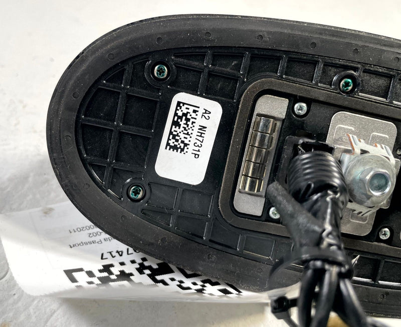 Load image into Gallery viewer, 2019-25 HONDA PASSPORT SHARK ROOF FIN RADIO ANTENNA BLACK (NH731P) # 107417