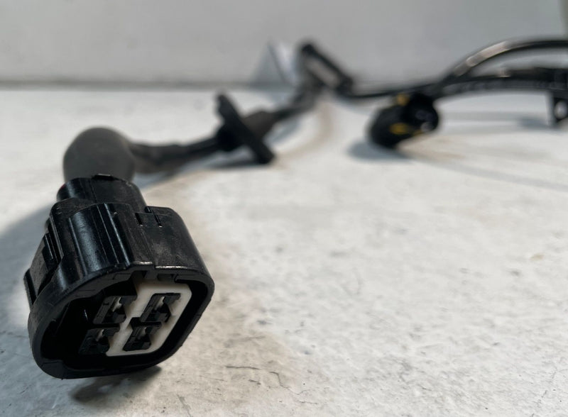 Load image into Gallery viewer, 2022-2025 HYUNDAI IONIQ 5 REAR LEFT DRIVER SIDE ABS WHEEL SPEED SENSOR # 107246