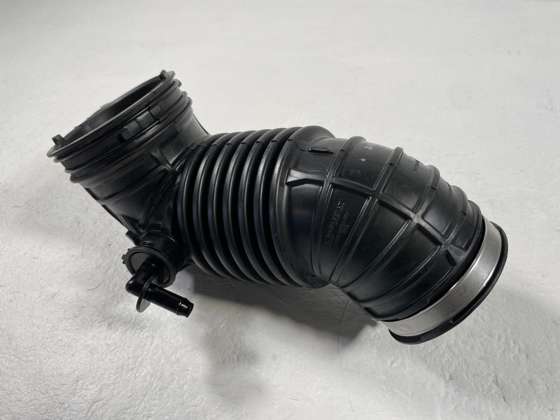 Load image into Gallery viewer, 2022-2026 HYUNDAI TUCSON ENGINE AIR CLEANER INTAKE HOSE TUBE PIPE 2.5L # 108748