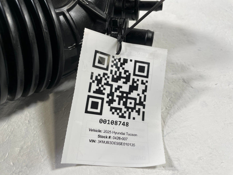 Load image into Gallery viewer, 2022-2026 HYUNDAI TUCSON ENGINE AIR CLEANER INTAKE HOSE TUBE PIPE 2.5L # 108748