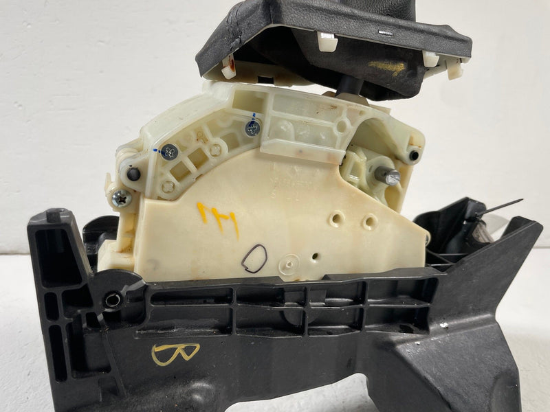 Load image into Gallery viewer, 2021-2025 KIA SORENTO CENTER CONSOLE GEAR KNOB SHIFTER SELECTOR LEVER # 110120