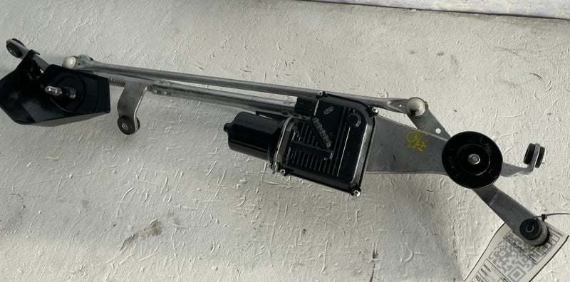 Load image into Gallery viewer, 2022-2026 ACURA MDX FRONT WINDSHIELD WIPER TRANSMISSION LINKAGE W/ MOTOR #111957