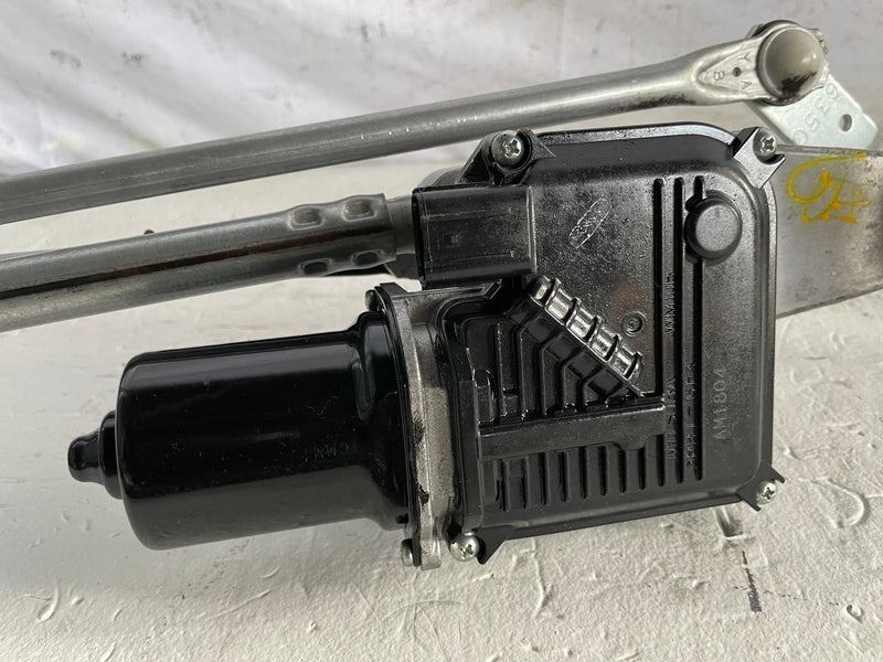 Load image into Gallery viewer, 2022-2026 ACURA MDX FRONT WINDSHIELD WIPER TRANSMISSION LINKAGE W/ MOTOR #111957
