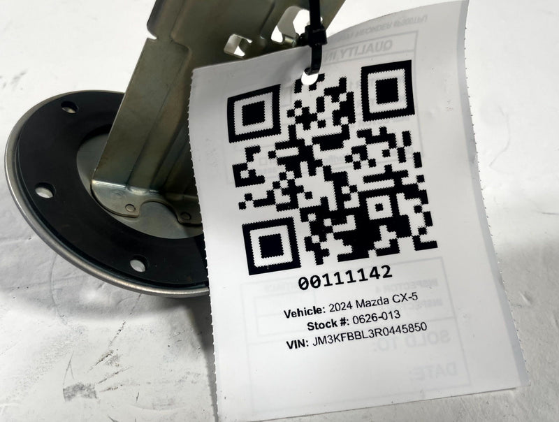 Load image into Gallery viewer, 2013 - 2025 MAZDA CX-5 RIGHT FUEL TANK GAUGE SENDING UNIT KE7060970 # 111142