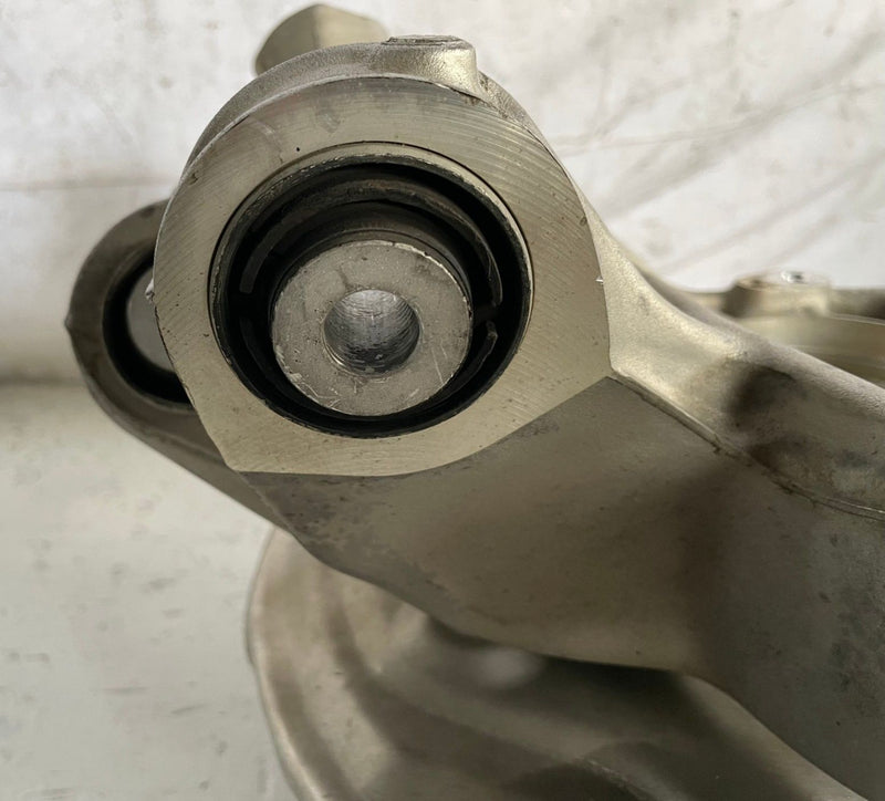 Load image into Gallery viewer, 22-26 ACURA MDX REAR RIGHT PASSENGER SIDE SPINDLE KNUCKLE W/BEARING HUB # 111963