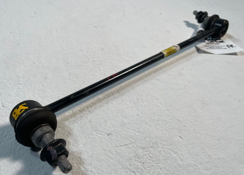 Load image into Gallery viewer, 22-25 HYUNDAI TUCSON FRONT LEFT OR RIGHT STABILIZER SWAY BAR END LINK # 107329