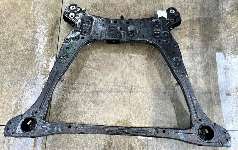 Load image into Gallery viewer, 22-26 HYUNDAI TUCSON FWD FRONT SUBFRAME UNDERCARRIAGE CROSSMEMBER CRADLE #112042