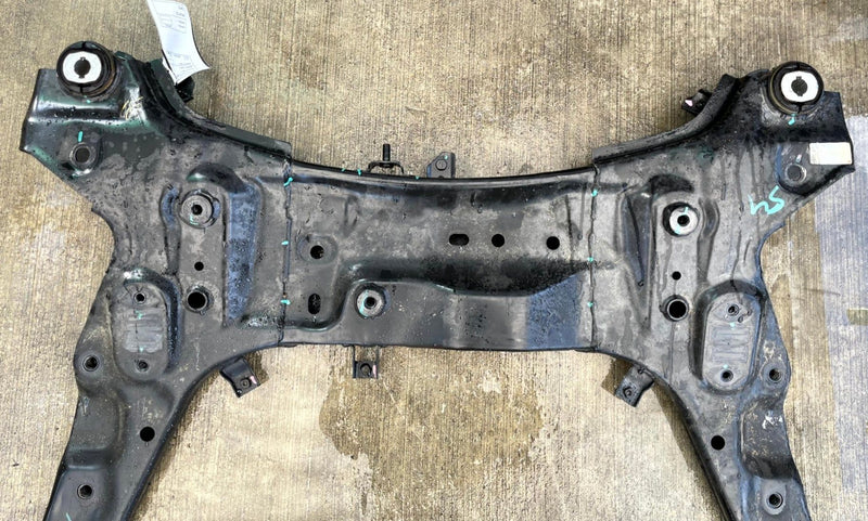 Load image into Gallery viewer, 22-26 HYUNDAI TUCSON FWD FRONT SUBFRAME UNDERCARRIAGE CROSSMEMBER CRADLE #112042