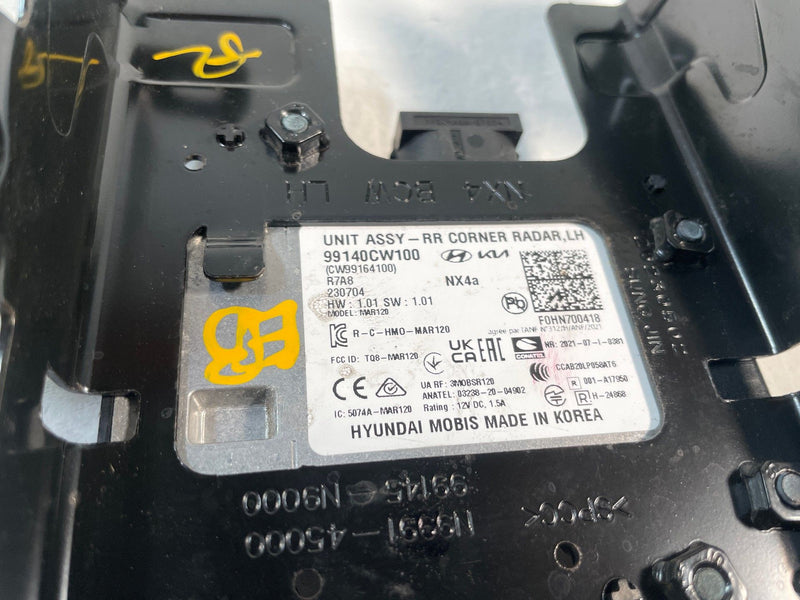 Load image into Gallery viewer, 22-24 HYUNDAI TUCSON REAR LEFT BLIND SPOT RADAR MODULE SENSOR W/ BRACKET 107 (1)