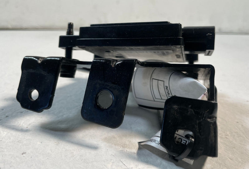 Load image into Gallery viewer, 2022-2024 HYUNDAI TUCSON FRONT BLIND SPOT DISTANCE RADAR SENSOR MODULE # 107357