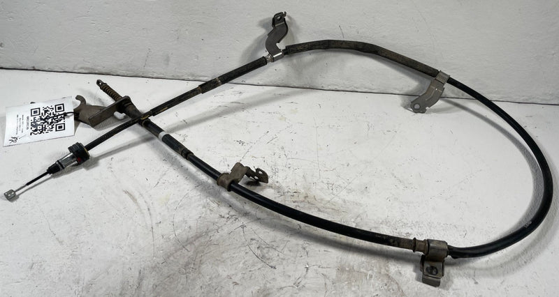 Load image into Gallery viewer, 21-23 KIA SORENTO REAR RIGHT EMERGENCY PARKING BRAKE RELEASE CABLE 2.5L # 110136
