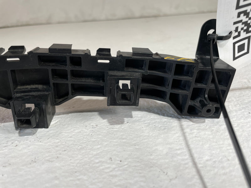 Load image into Gallery viewer, 2016 - 2021 HONDA PASSPORT PILOT FRONT RIGHT SIDE BUMPER SUPPORT BRACKET #105220