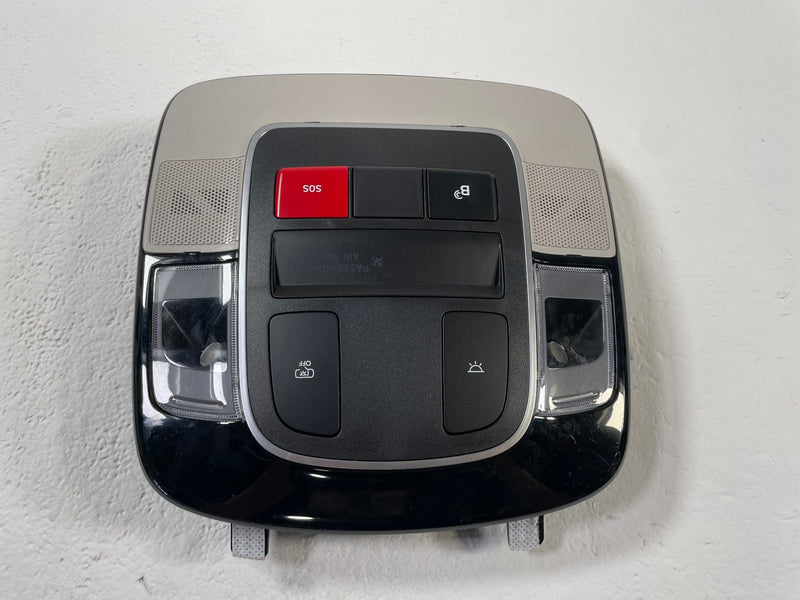 Load image into Gallery viewer, 2025-2026 HYUNDAI TUCSON ROOF OVERHEAD CONSOLE DOME LIGHT LAMP SWITCH # 110169