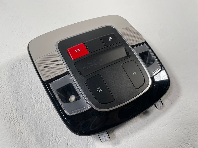 Load image into Gallery viewer, 2025-2026 HYUNDAI TUCSON ROOF OVERHEAD CONSOLE DOME LIGHT LAMP SWITCH # 110169