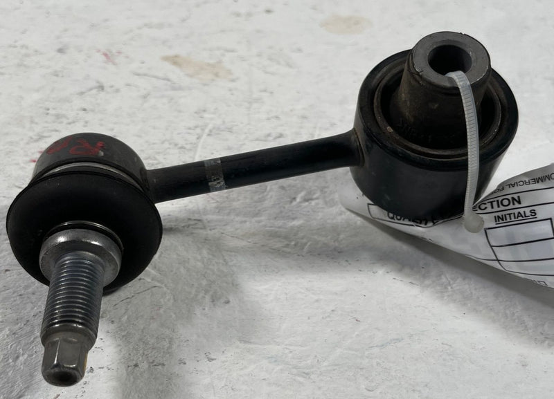 Load image into Gallery viewer, 22-25 HYUNDAI TUCSON REAR RIGHT STABILIZER SWAY ANTI ROLL BAR END LINK # 108737