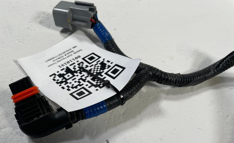 Load image into Gallery viewer, 2022-2026 HYUNDAI TUCSON AWD REAR DIFFERENTIAL AXLE CARRIER WIRE HARNESS #110191