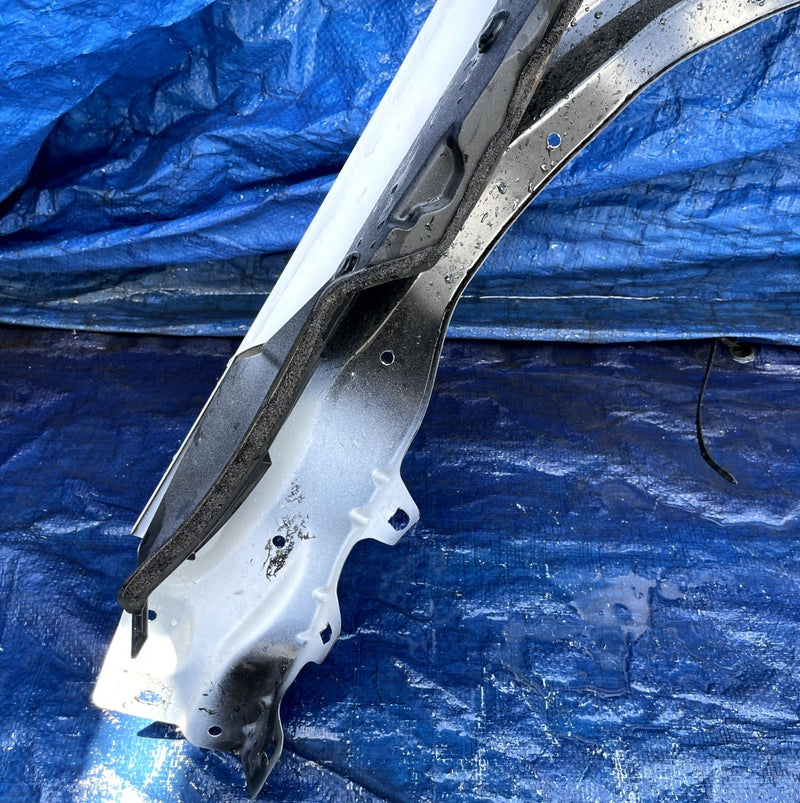 Load image into Gallery viewer, HONDA PILOT FRONT LEFT SIDE FENDER ASSEMBLY WHITE (NH883P) 2023-2025 # 109690