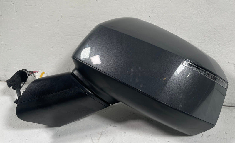 Load image into Gallery viewer, 2024-2026 HYUNDAI SANTA FE FRONT LEFT SIDE VIEW DOOR MIRROR GRAY (PE2) # 112857
