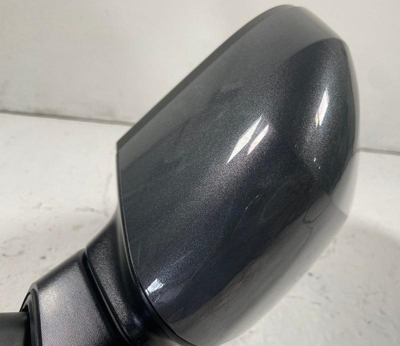 Load image into Gallery viewer, 2024-2026 HYUNDAI SANTA FE FRONT LEFT SIDE VIEW DOOR MIRROR GRAY (PE2) # 112857