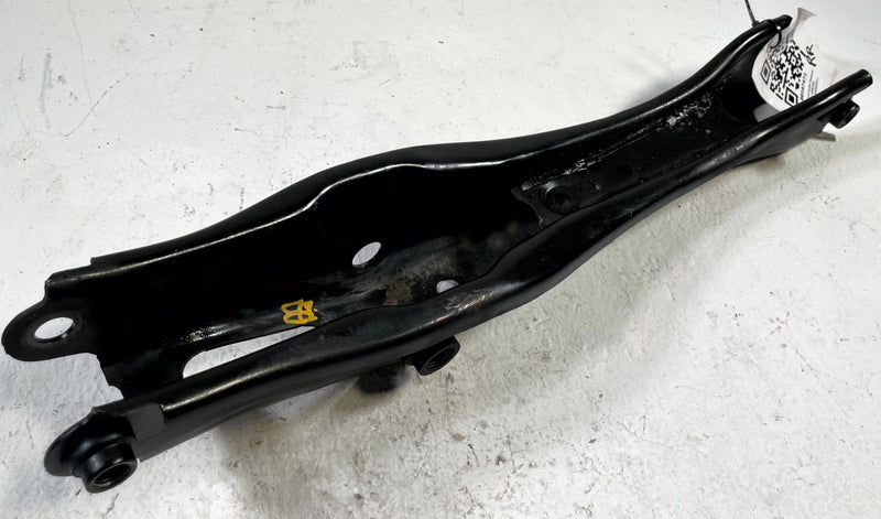 Load image into Gallery viewer, 2019 - 2025 HONDA PASSPORT REAR RIGHT SIDE SUSPENSION LOWER CONTROL ARM # 107473