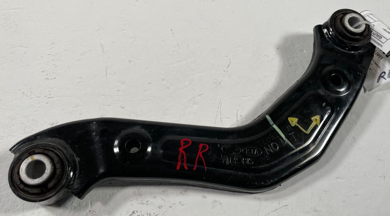 Load image into Gallery viewer, 2021 - 2026 HYUNDAI SANTA FE REAR RH OR LH SUSPENSION UPPER CONTROL ARM # 112095