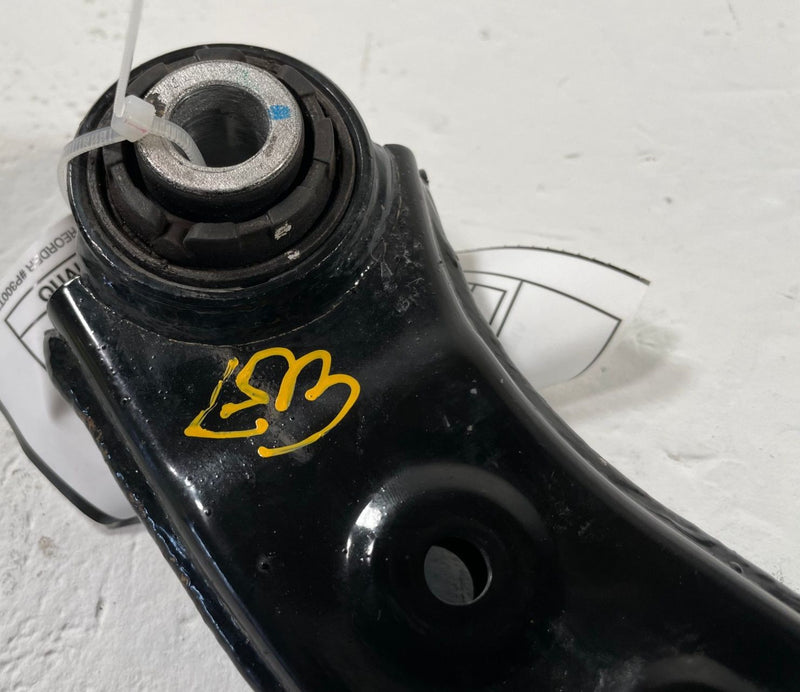 Load image into Gallery viewer, 2021 - 2026 HYUNDAI SANTA FE REAR RH OR LH SUSPENSION UPPER CONTROL ARM # 112095