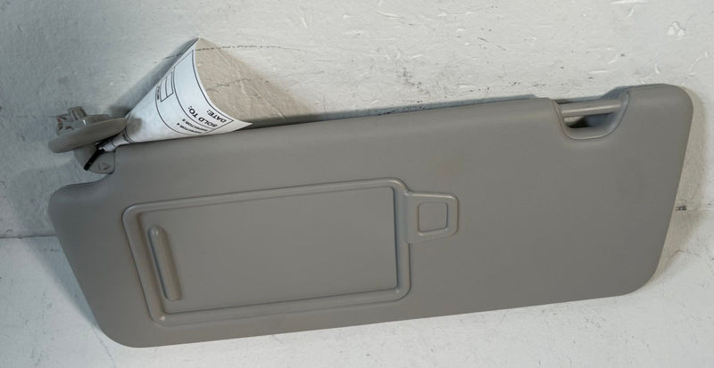 Load image into Gallery viewer, 2022-25 HYUNDAI TUCSON FRONT LEFT DRIVER SIDE SUNVISOR SUN VISOR GRAY # 107320