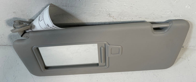 Load image into Gallery viewer, 2022-25 HYUNDAI TUCSON FRONT LEFT DRIVER SIDE SUNVISOR SUN VISOR GRAY # 107320