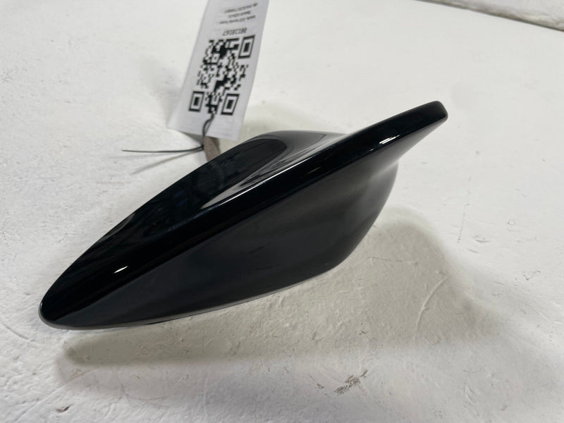 Load image into Gallery viewer, 2025-2026 HYUNDAI TUCSON SANTA CRUZ REAR ROOF SHARK FIN ANTENNA MODULE # 110167