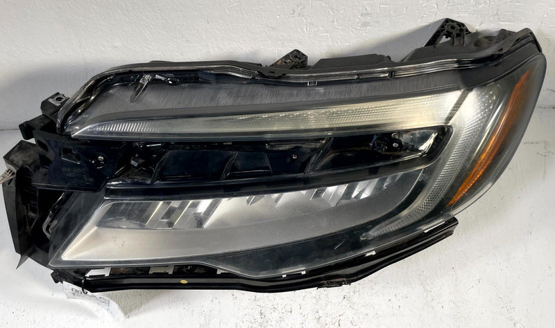 Load image into Gallery viewer, 2019-2022 HONDA PASSPORT PILOT FRONT LEFT DRIVER HEADLIGHT HEADLAMP # 107456